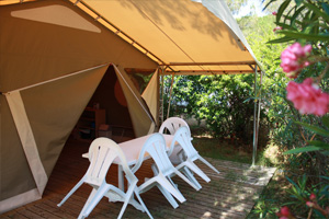 lodge-toile-camping